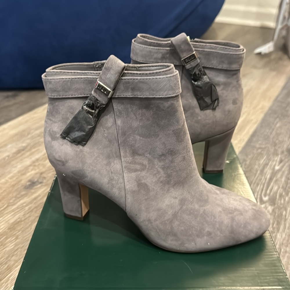 NIB Ralph Lauren grey sheep leather suede heeled ankle boot Brin booties 9.5 * - Picture 2 of 10